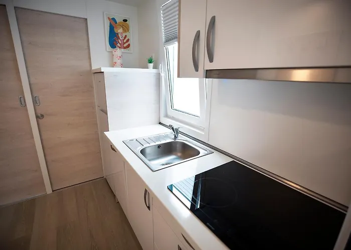 Categorical Floating House Daire Portorož