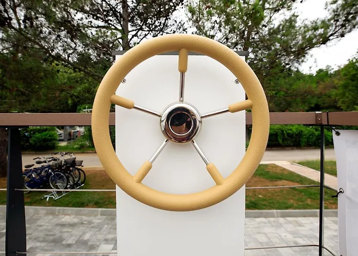 Categorical Floating House Portorož